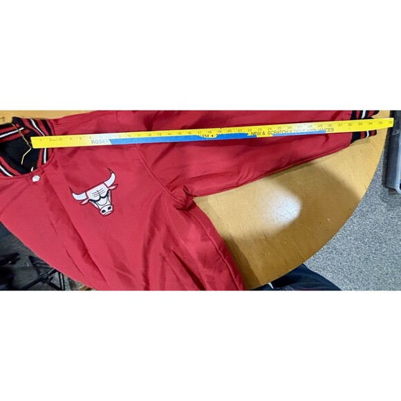 Vintage CHICAGO BULLS  2XL Reversible Red / Black Snap Up NBA JH Design Jacket - Picture 14 of 14